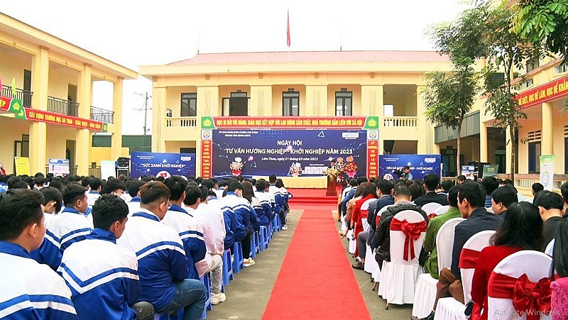 Quang cảnh ngày hội Quang cảnh ngày hội