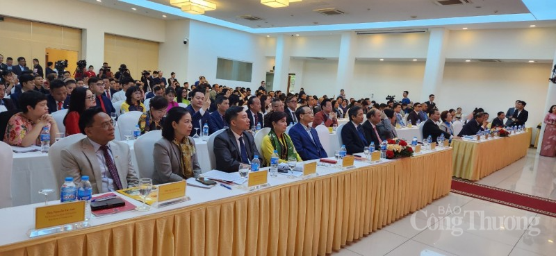 Để kinh tế tư nhân thực sự là động lực quan trọng của nền kinh tế Để kinh tế tư nhân thực sự là động lực quan trọng của nền kinh tế