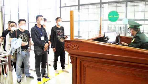 Tín hiệu vui cho sự hồi phục kinh tế của Cửa khẩu quốc tế Móng Cái hình ảnh 2 Tin hieu vui cho su hoi phuc kinh te cua Cua khau quoc te Mong Cai hinh anh 2