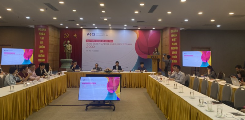 Chính sách pháp luật kinh doanh vẫn thiếu đồng bộ và mang tính “giật cục”