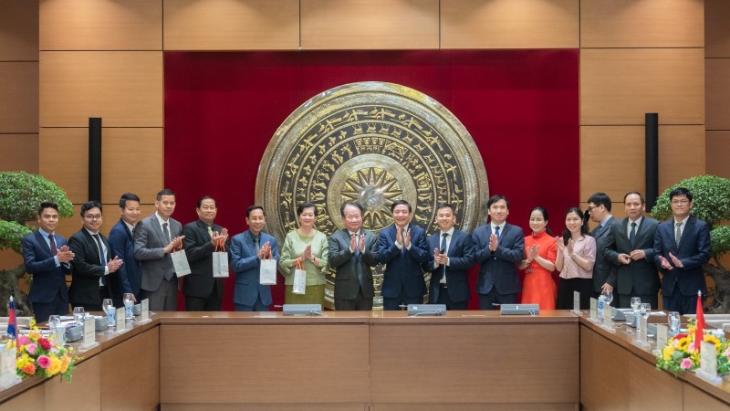 Tổng Thư ký Quốc hội Việt Nam hội đàm với Tổng Thư ký Thượng viện Vương quốc Campuchia Tổng Thư ký Quốc hội Việt Nam hội đàm với Tổng Thư ký Thượng viện Vương quốc Campuchia