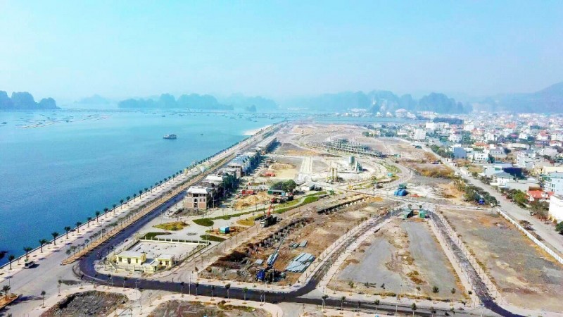 Khu đô thị - du lịch, dịch vụ Bái Tử Long được hình thành từ việc sử dụng nguồn đất đá thải mỏ làm vật liệu san lấp