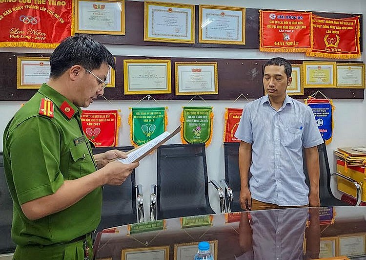 Cần Thơ: Khởi tố vụ án nhận hối lộ xảy ra tại Chi cục Đăng kiểm số 8 Cần Thơ: Khởi tố vụ án nhận hối lộ xảy ra tại Chi cục Đăng kiểm số 8