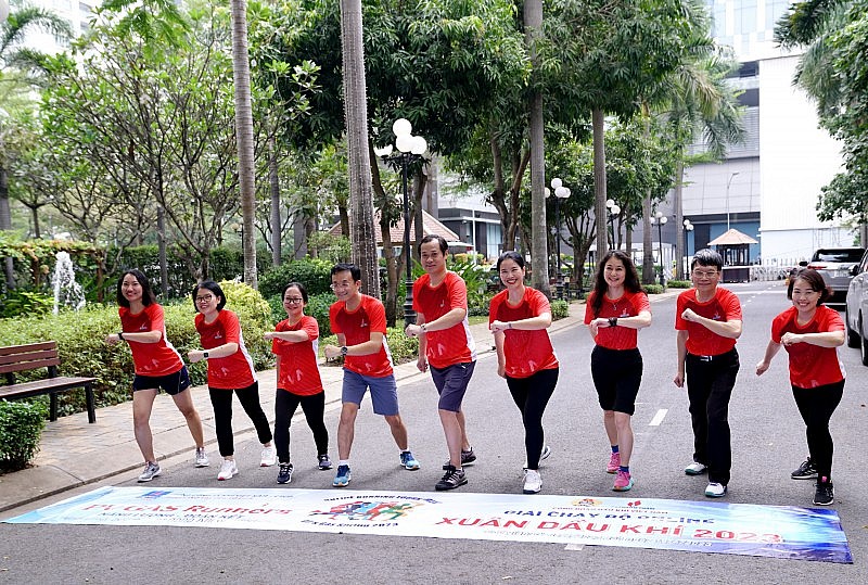 Xuất phát cùng nhau, vì mục tiêu “Cá nhân khỏe - Doanh nghiệp mạnh”, chào mừng đại hội công đoàn các cấp Xuất phát cùng nhau, vì mục tiêu “Cá nhân khỏe - Doanh nghiệp mạnh”, chào mừng đại hội công đoàn các cấp