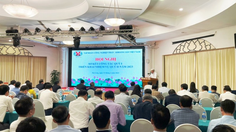 Quang cảnh Hội nghị Sơ kết công tác quý I và triển khai nhiệm vụ quý II năm 2023 của TKV Quang cảnh Hội nghị Sơ kết công tác quý I và triển khai nhiệm vụ quý II năm 2023 của TKV