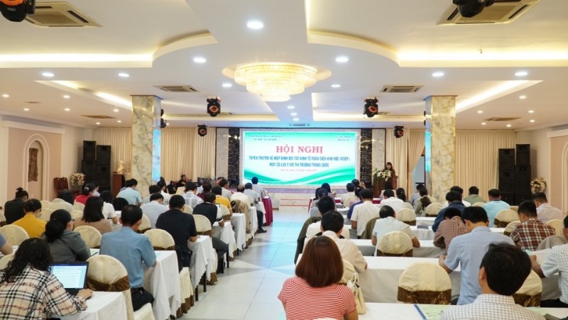 Quang cảnh Hội nghị tuyên truyền về Hiệp định đối tác kinh tế toàn diện khu vực (RCEP), một số lưu ý khi xuất khẩu hàng hóa sang thị trường Trung Quốc. Ảnh: Phúc Lâm Quang cảnh Hội nghị tuyên truyền về Hiệp định đối tác kinh tế toàn diện khu vực (RCEP), một số lưu ý khi xuất khẩu hàng hóa sang thị trường Trung Quốc. Ảnh: Phúc Lâm