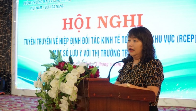 khẩu hàng hóa sang thị trường Trung Quốc. Ảnh: Phúc Lâm Bà Đào Thị Thu Nguyệt – Phó Giám đốc Sở Công Thương tỉnh Gia Lai phát biểu tại Hội nghị. Ảnh: Phúc Lâm khẩu hàng hóa sang thị trường Trung Quốc. Ảnh: Phúc Lâm Bà Đào Thị Thu Nguyệt – Phó Giám đốc Sở Công Thương tỉnh Gia Lai phát biểu tại Hội nghị. Ảnh: Phúc Lâm