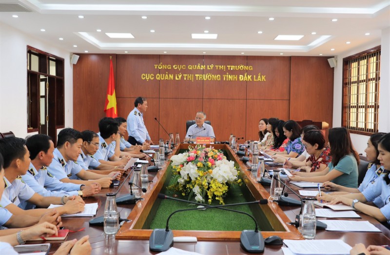 undefined Quang cảnh buổi làm việc. Ảnh: BT