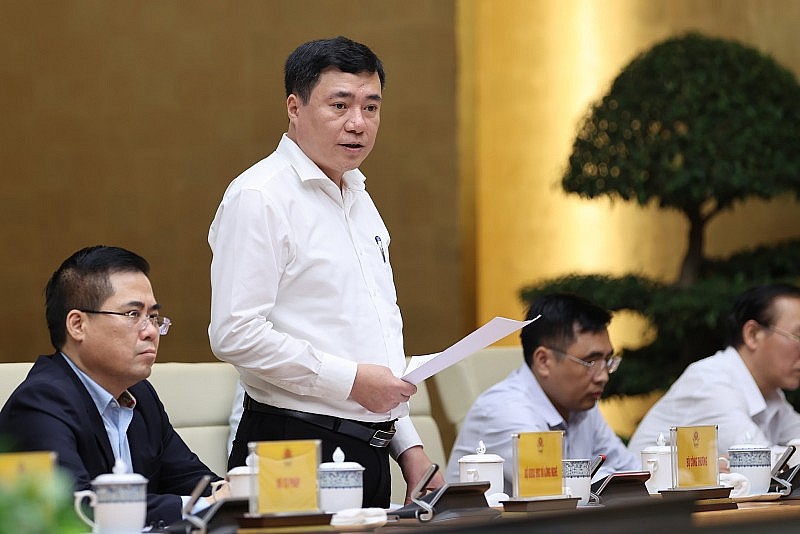 Thứ trưởng Nguyễn Sinh Nhật Tân phát biểu tại Hội nghị Thứ trưởng Nguyễn Sinh Nhật Tân phát biểu tại Hội nghị