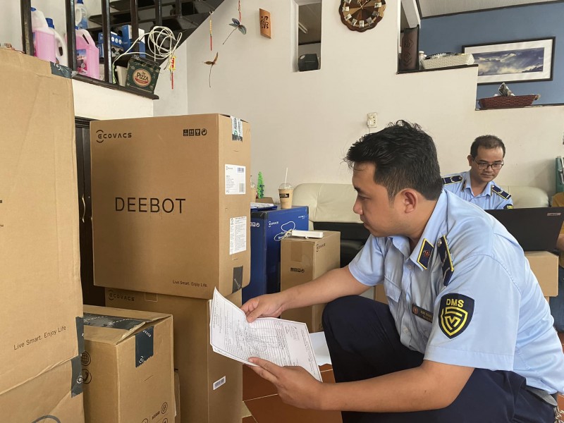 Một cơ sở kinh doanh tại tỉnh Đắk Lắk đang sử dụng website thương mại điện tử có chức năng đặt hàng trực tuyến để bán hàng mà không thông báo với Bộ Công Thương. Một cơ sở kinh doanh tại tỉnh Đắk Lắk đang sử dụng website thương mại điện tử có chức năng đặt hàng trực tuyến để bán hàng mà không thông báo với Bộ Công Thương.