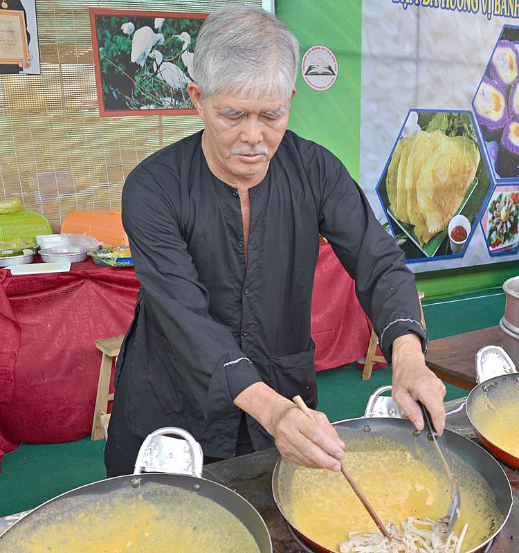 Lễ hội bánh dân gian Nam Bộ lần thứ 10 năm 2023 150 nghệ nhân đến từ 22 tỉnh, thành phố trong cả nước tham gia