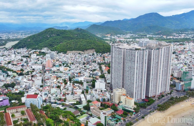 Một góc đô thị thành phố Nha Trang, tỉnh Khánh Hòa nhìn từ trên cao. Ảnh: PV