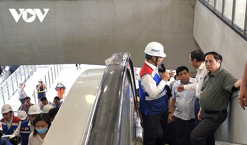 Thủ tướng Phạm Minh Chính kiểm tra các công trình trọng điểm tại TP.HCM Thủ tướng Phạm Minh Chính kiểm tra các công trình trọng điểm tại TP.HCM