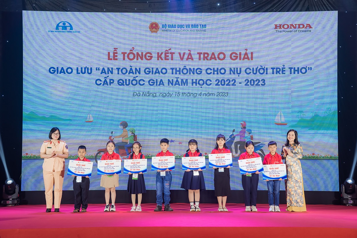 Gần 3,3 triệu học sinh tham gia tìm hiểu kiến thức về an toàn giao thông