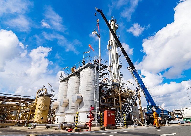 Năm 2023: Tích cực chuẩn bị cho nhập khẩu LNG