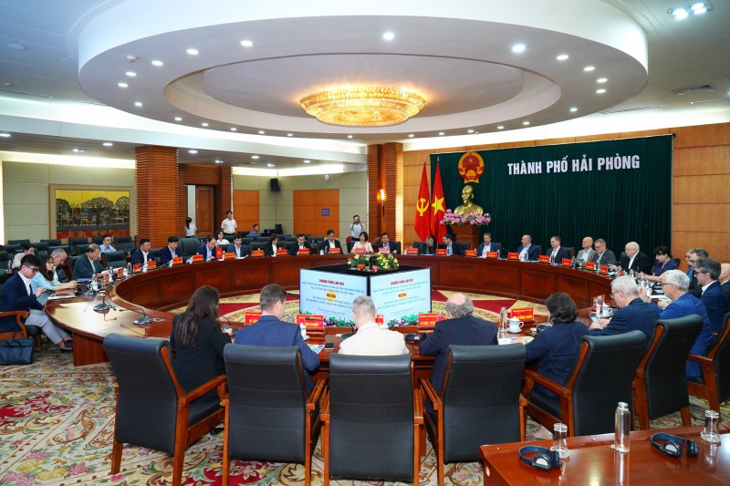 Quang cảnh cuộc đón tiếp và làm việc. (Ảnh Cổng TTĐT Hải Phòng)