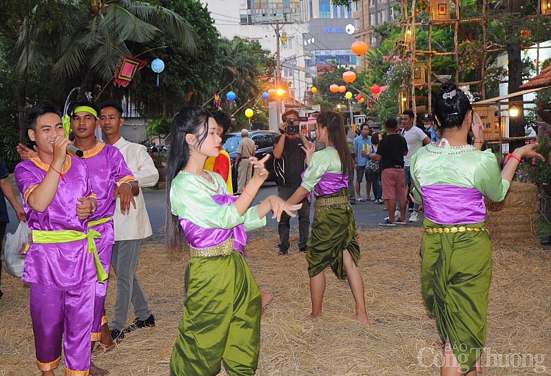 TP. Hồ Chí Minh: Hơn 350 món ngon ba miền hội tụ tại Lễ hội Văn hóa ẩm thực