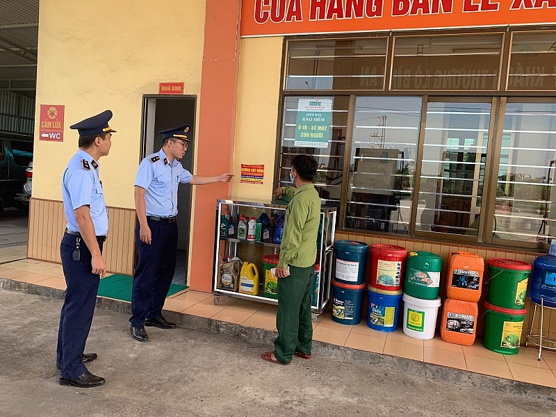 Bảo vệ nền tảng tư tưởng của Đảng: Vai trò tiên phong và giải pháp của Thanh niên Cục Quản lý thị trường Tỉnh Hưng Yên Bảo vệ nền tảng tư tưởng của Đảng: Vai trò tiên phong và giải pháp của Thanh niên Cục Quản lý thị trường Tỉnh Hưng Yên