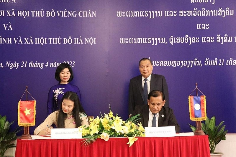 Nâng tầm quan hệ hợp tác phát triển Hà Nội-Viêng Chăn
