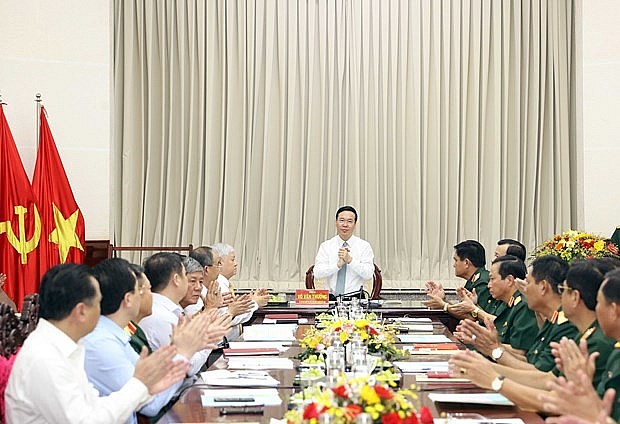 Chủ tịch nước Võ Văn Thưởng làm việc với Bộ Tư lệnh Quân khu 9. (Ảnh: Thống Nhất/TTXVN) Chủ tịch nước Võ Văn Thưởng làm việc với Bộ Tư lệnh Quân khu 9. (Ảnh: Thống Nhất/TTXVN)