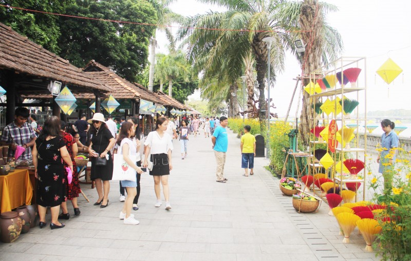 Festival nghề truyền thống Huế góp phần phát huy bản sắc Huế, tạo sức hút du lịch