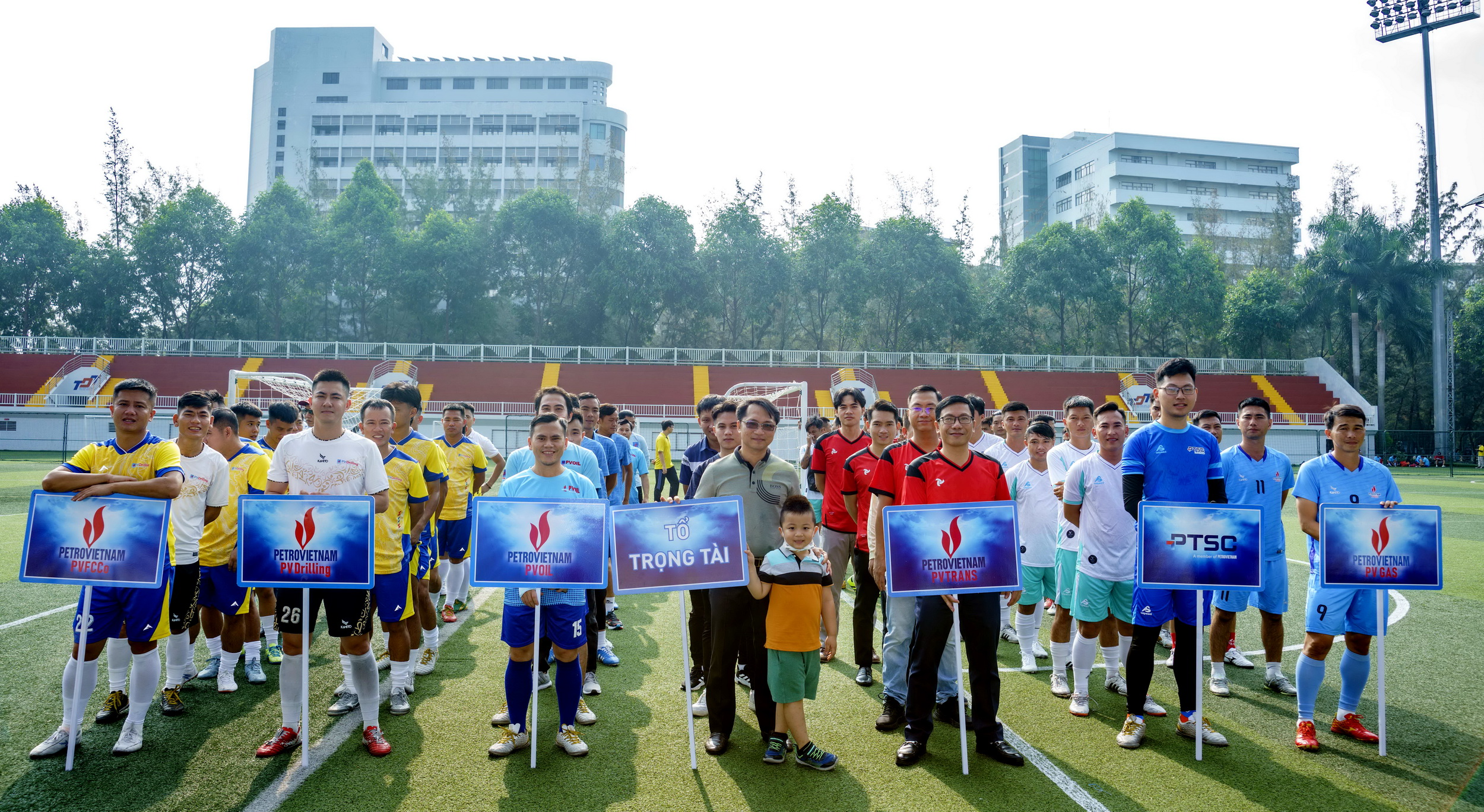 Giải Bóng đá nam PV GAS mở rộng năm 2023 hứa hẹn bùng nổ với tinh thần fairplay Giải Bóng đá nam PV GAS mở rộng năm 2023 hứa hẹn bùng nổ với tinh thần fairplay