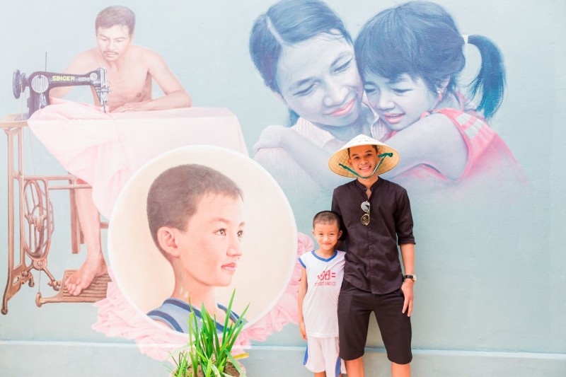 Tranh cãi tranh vẽ mới tại làng bích họa Tam Thanh, tỉnh Quảng Nam Tranh cãi tranh vẽ mới tại làng bích họa Tam Thanh, tỉnh Quảng Nam