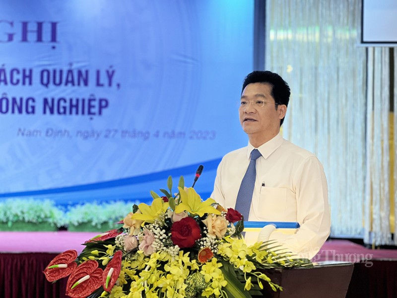 Thứ trưởng Nguyễn Sinh Nhật Tân chủ trì Hội nghị về Cơ chế chính sách quản lý, phát triển cụm công nghiệp Thứ trưởng Nguyễn Sinh Nhật Tân chủ trì Hội nghị về Cơ chế chính sách quản lý, phát triển cụm công nghiệp