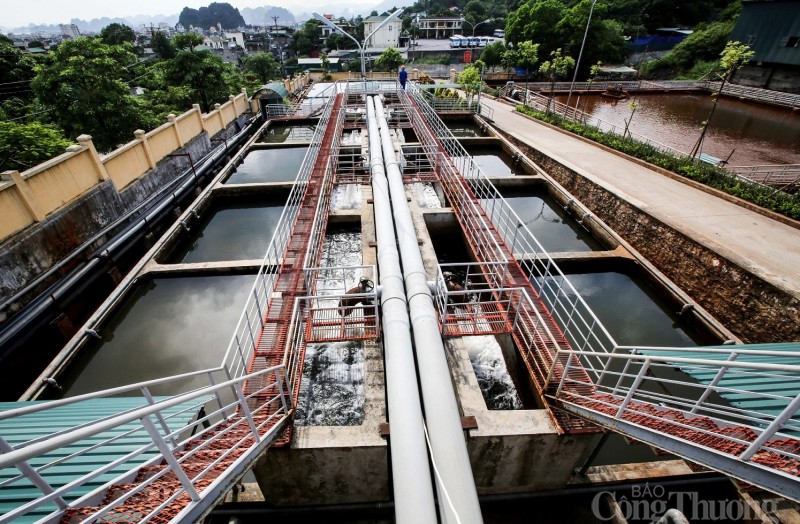 Phó Thủ tướng chỉ đạo tháo gỡ khó khăn trong cấp giấy phép môi trường Phó Thủ tướng chỉ đạo tháo gỡ khó khăn trong cấp giấy phép môi trường