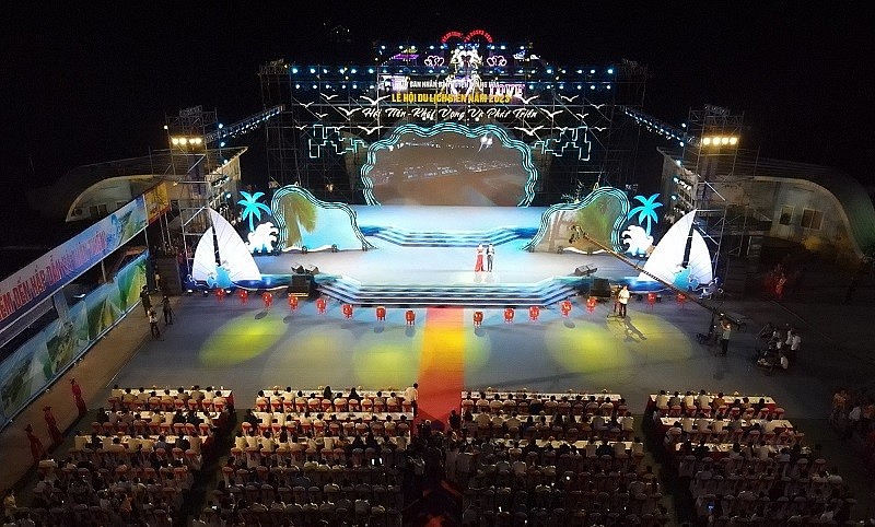 Đêm Hải Tiến - Khát vọng và phát triển ấn tượng và đặc sắc Đêm Hải Tiến - Khát vọng và phát triển ấn tượng và đặc sắc