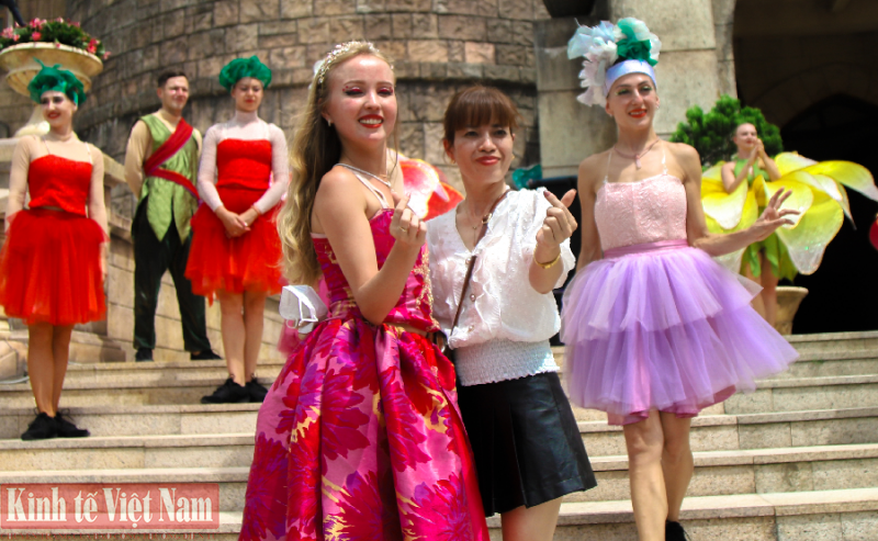 Các khu du lịch tại Đà Nẵng hút khách ngày đầu nghỉ lễ 30/4 – 1/5 Các khu du lịch tại Đà Nẵng hút khách ngày đầu nghỉ lễ 30/4 – 1/5