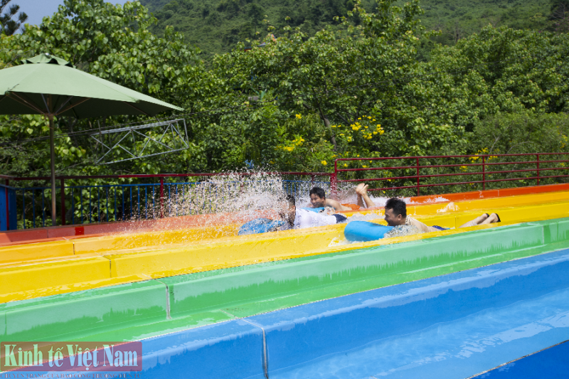 Các khu du lịch tại Đà Nẵng hút khách ngày đầu nghỉ lễ 30/4 – 1/5 Các khu du lịch tại Đà Nẵng hút khách ngày đầu nghỉ lễ 30/4 – 1/5