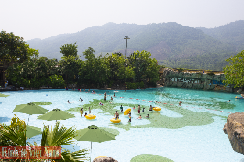 Các khu du lịch tại Đà Nẵng hút khách ngày đầu nghỉ lễ 30/4 – 1/5 Các khu du lịch tại Đà Nẵng hút khách ngày đầu nghỉ lễ 30/4 – 1/5