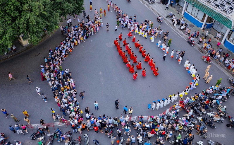 Thừa Thiên Huế: Sôi động lễ hội quảng diễn tại Festival nghề truyền thống Huế