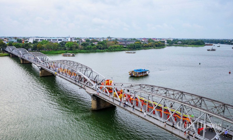 Thừa Thiên Huế: Sôi động lễ hội quảng diễn tại Festival nghề truyền thống Huế