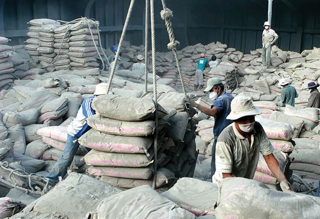 Xuất khẩu xi măng ảm đạm, doanh nghiệp áp lực tiêu thụ