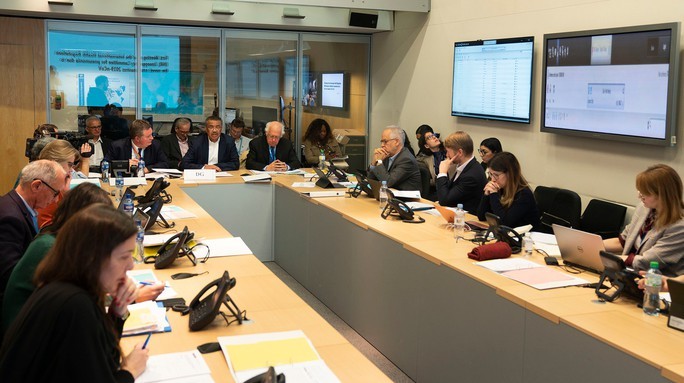 Cuộc họp khẩn cấp hôm 30-1-2020 của WHO, ngày mà Tổng Giám đốc WHO và Ủy ban khẩn cấp đồng thuận coi COVID-19 (lúc đó được gọi là 2019-nCoV hay