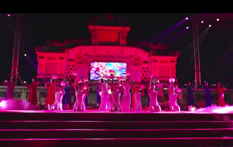 Festival nghề truyền thống Huế 2023 đạt doanh thu hơn 20 tỷ đồng Festival nghề truyền thống Huế 2023 đạt doanh thu hơn 20 tỷ đồng