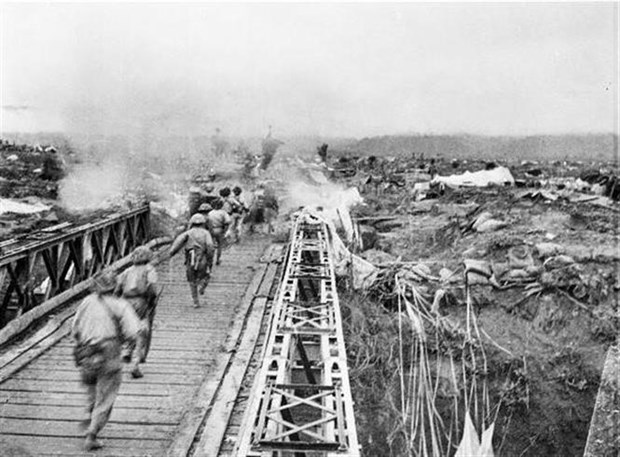 Chiến thắng Điện Biên Phủ - biểu tượng vĩ đại của lòng yêu nước hình ảnh 1 Chien thang Dien Bien Phu - bieu tuong vi dai cua long yeu nuoc hinh anh 1