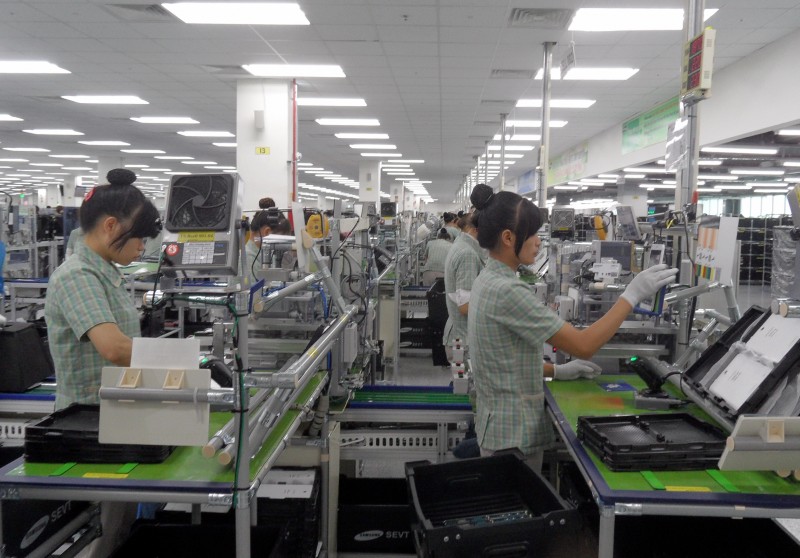 Sản xuất công nghiệp Sản xuất công nghiệp