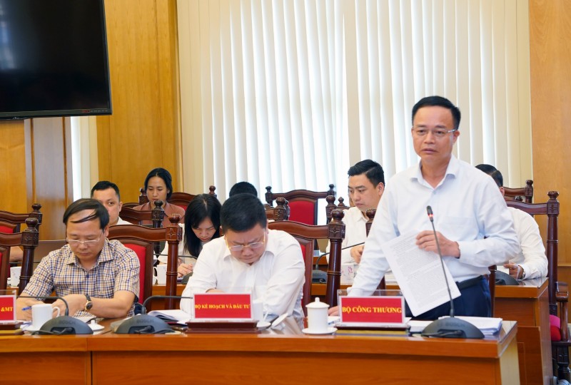 Bộ trưởng Nguyễn Hồng Diên làm việc với lãnh đạo tỉnh Vĩnh Phúc
