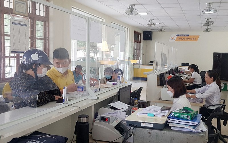 Các hoạt động tại Phòng giao dịch Bưu điện Tuyên Hóa diễn ra bình thường Các hoạt động tại Phòng giao dịch Bưu điện Tuyên Hóa diễn ra bình thường