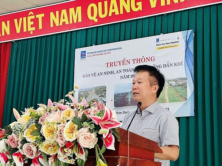 Ông Hoàng Minh Đức - Phó Giám đốc NCSP khẳng định NCSP và KĐN /PV GAS luôn mong muốn nhận được sự hợp tác để đảm bảo tốt công tác an ninh - an toàn đường ống khí Ông Hoàng Minh Đức - Phó Giám đốc NCSP khẳng định NCSP và KĐN /PV GAS luôn mong muốn nhận được sự hợp tác để đảm bảo tốt công tác an ninh - an toàn đường ống khí