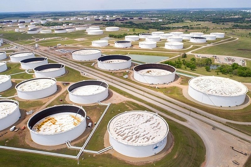 Các bể chứa dầu thô tại trung tâm dầu Cushing ở Cushing, Oklahoma, Hoa Kỳ. (ảnh: Reuters) Các bể chứa dầu thô tại trung tâm dầu Cushing ở Cushing, Oklahoma, Hoa Kỳ. (ảnh: Reuters)