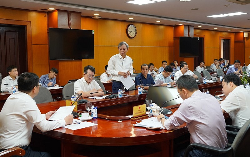 Bộ trưởng Bộ Công Thương họp chỉ đạo cung cấp điện mùa nắng nóng 2023 Bộ trưởng Bộ Công Thương họp chỉ đạo cung cấp điện mùa nắng nóng 2023