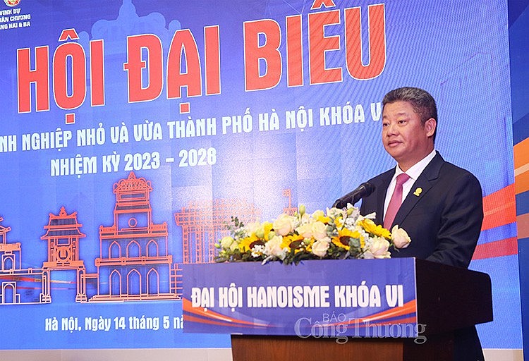 Nguyễn Mạnh Quyền Nguyễn Mạnh Quyền