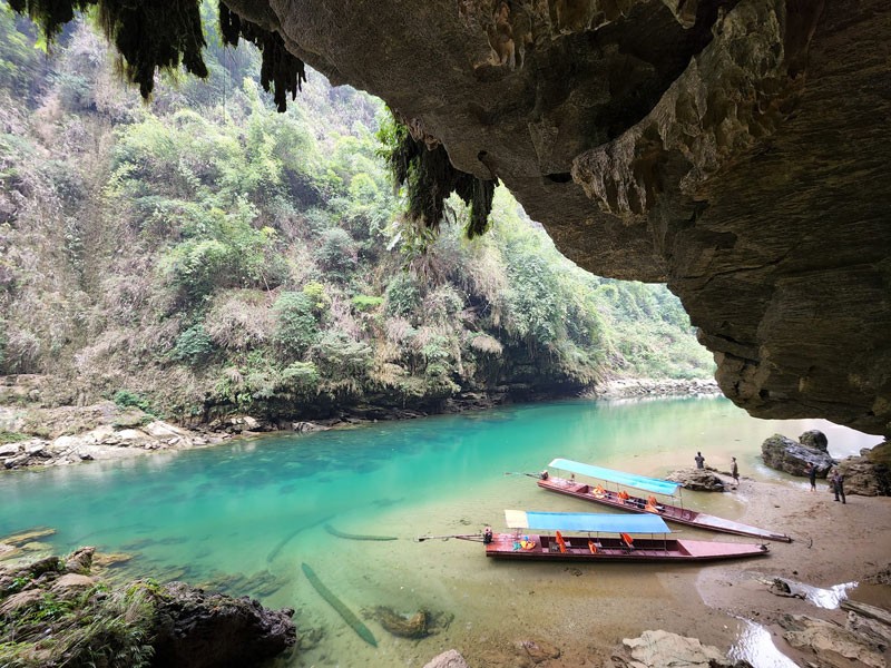 Hồi sinh tour du lịch sông Chảy hấp dẫn trên miền cao nguyên trắng Bắc Hà Hồi sinh tour du lịch sông Chảy hấp dẫn trên miền cao nguyên trắng Bắc Hà
