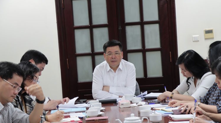 Cục TMĐT và KTS đẩy mạnh thi đua, chào mừng 72 năm ngày truyền thống ngành Công Thương Việt Nam Cục TMĐT và KTS đẩy mạnh thi đua, chào mừng 72 năm ngày truyền thống ngành Công Thương Việt Nam