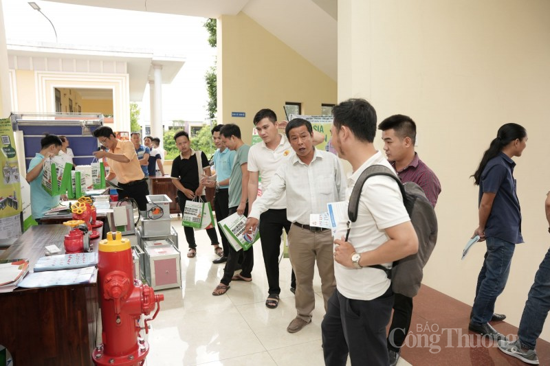 Tháo gỡ khó khăn vướng mắc cho các doanh nghiệp trong thực thi quy định phòng cháy chữa cháy Tháo gỡ khó khăn vướng mắc cho các doanh nghiệp trong thực thi quy định phòng cháy chữa cháy