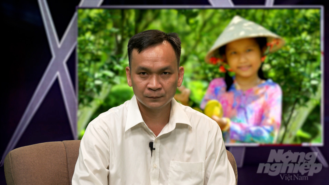 anh-1-083629_543.jpg Thạc sĩ Phạm Quý Ninh chia sẻ tại tọa đàm về bảo tồn và phát triển bền vững vùng trồng quýt hồng Lai Vung do Báo Nông nghiệp Việt Nam thực hiện. Ảnh: Hồ Thảo.